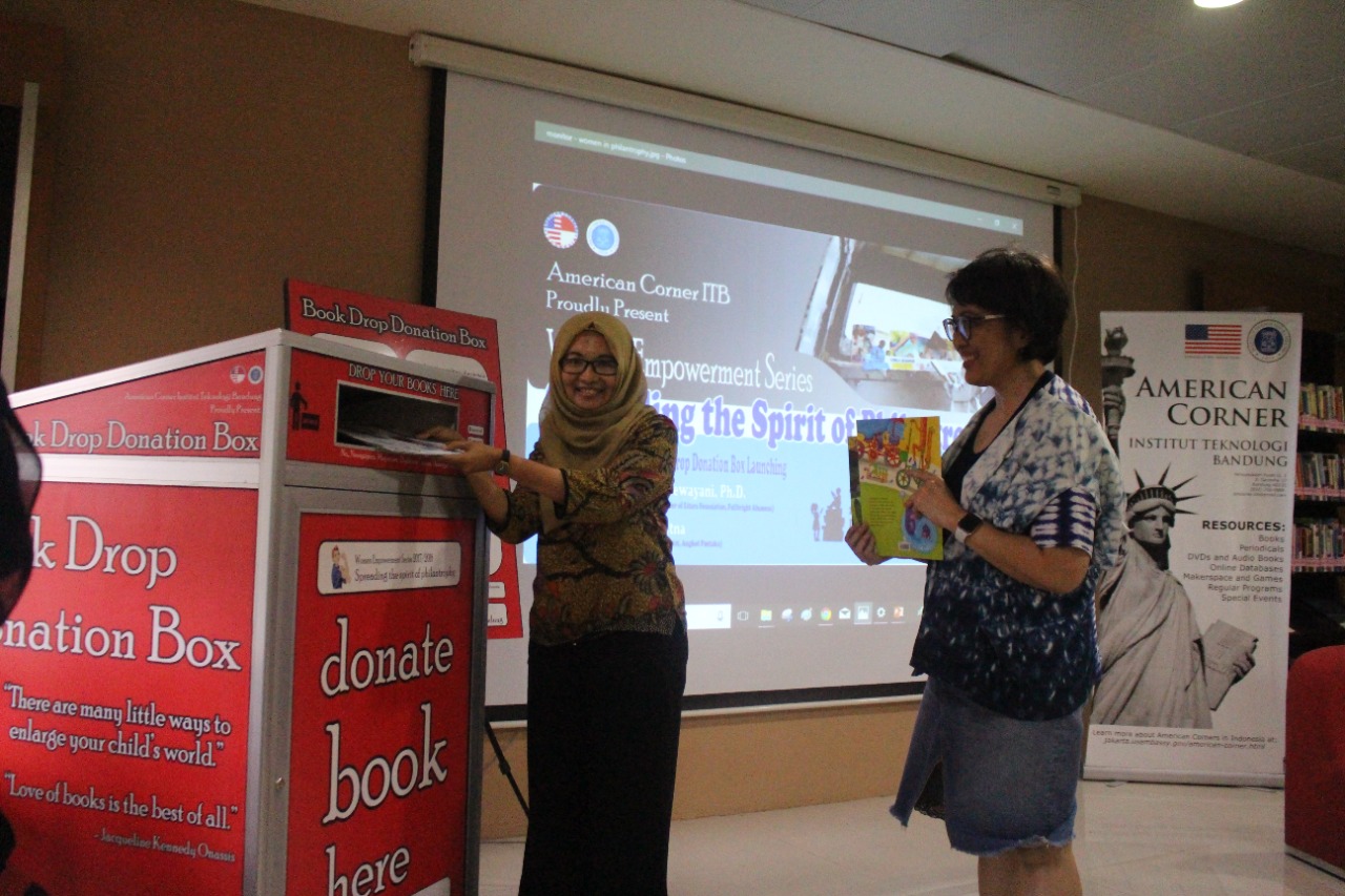 american-corner-itb-book-donation-and-english-literation-improvement-at-odesa-indonesia-foundation