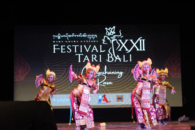 festival-tari-bali-itb-bukti-eksistensi-budaya-bali-di-tanah-pasundan
