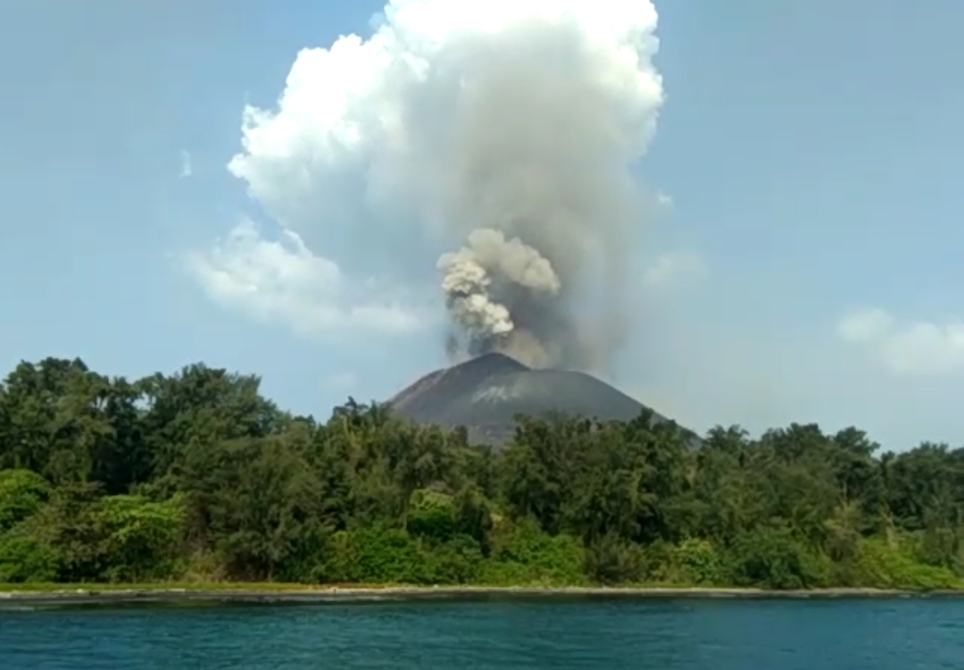Letusan Krakatau 2018