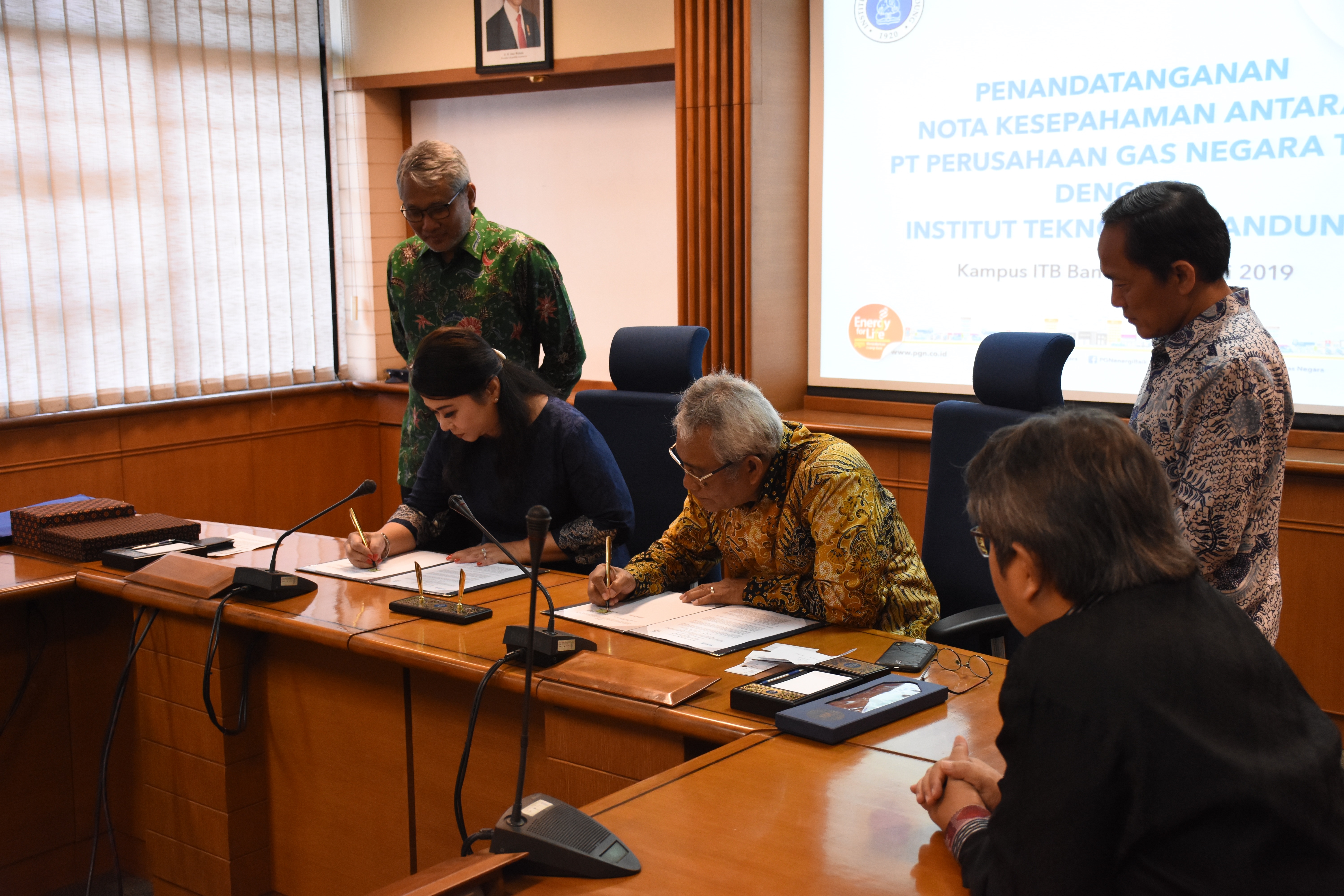 itb-sign-mou-with-pt-pgn